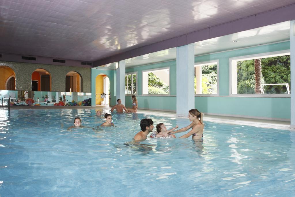 Hotel Castel Lodron Storo Dış mekan fotoğraf