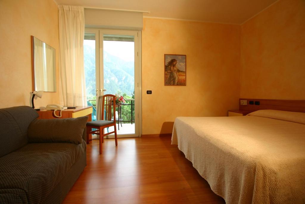 Hotel Castel Lodron Storo Dış mekan fotoğraf